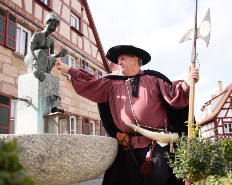 Nachtwächter Jimmy am Brestals-Brunnen